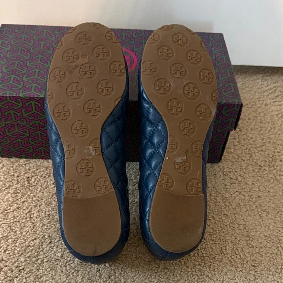 Tory Burch Dark Blue Quilted Flats with Gold Emblem - Picture 3 of 8